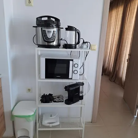 Santosha On The * Pomorie