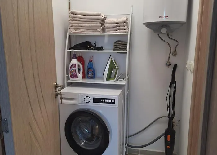 アパート Santosha On The ポモリエ